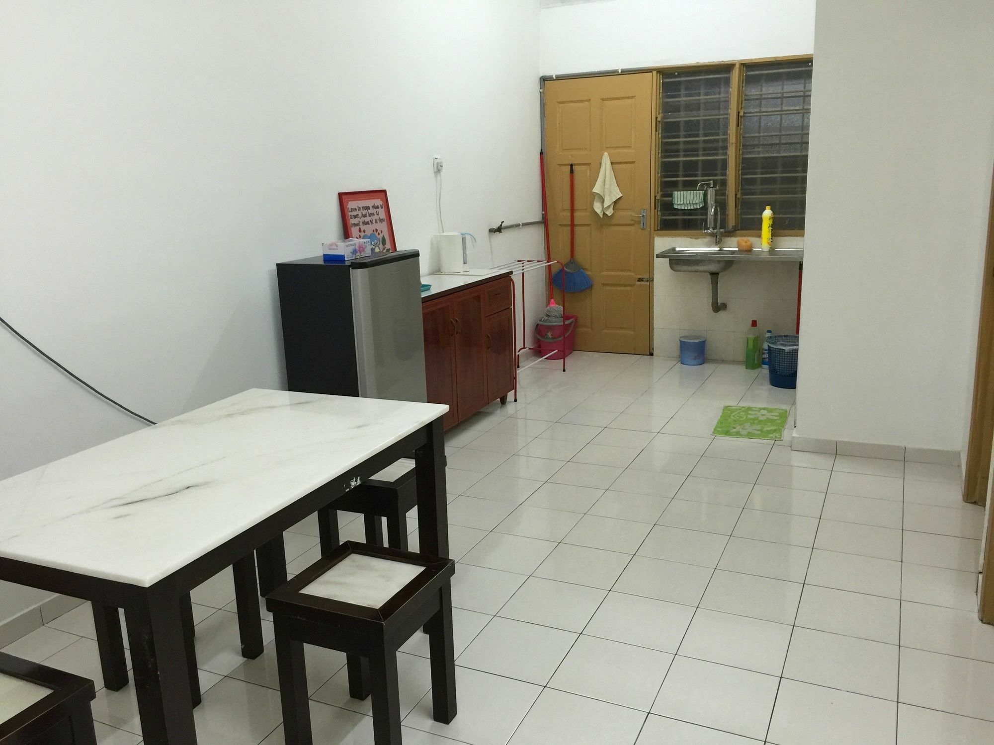 Sakura 1 Homestay Kampar Landed Exteriör bild