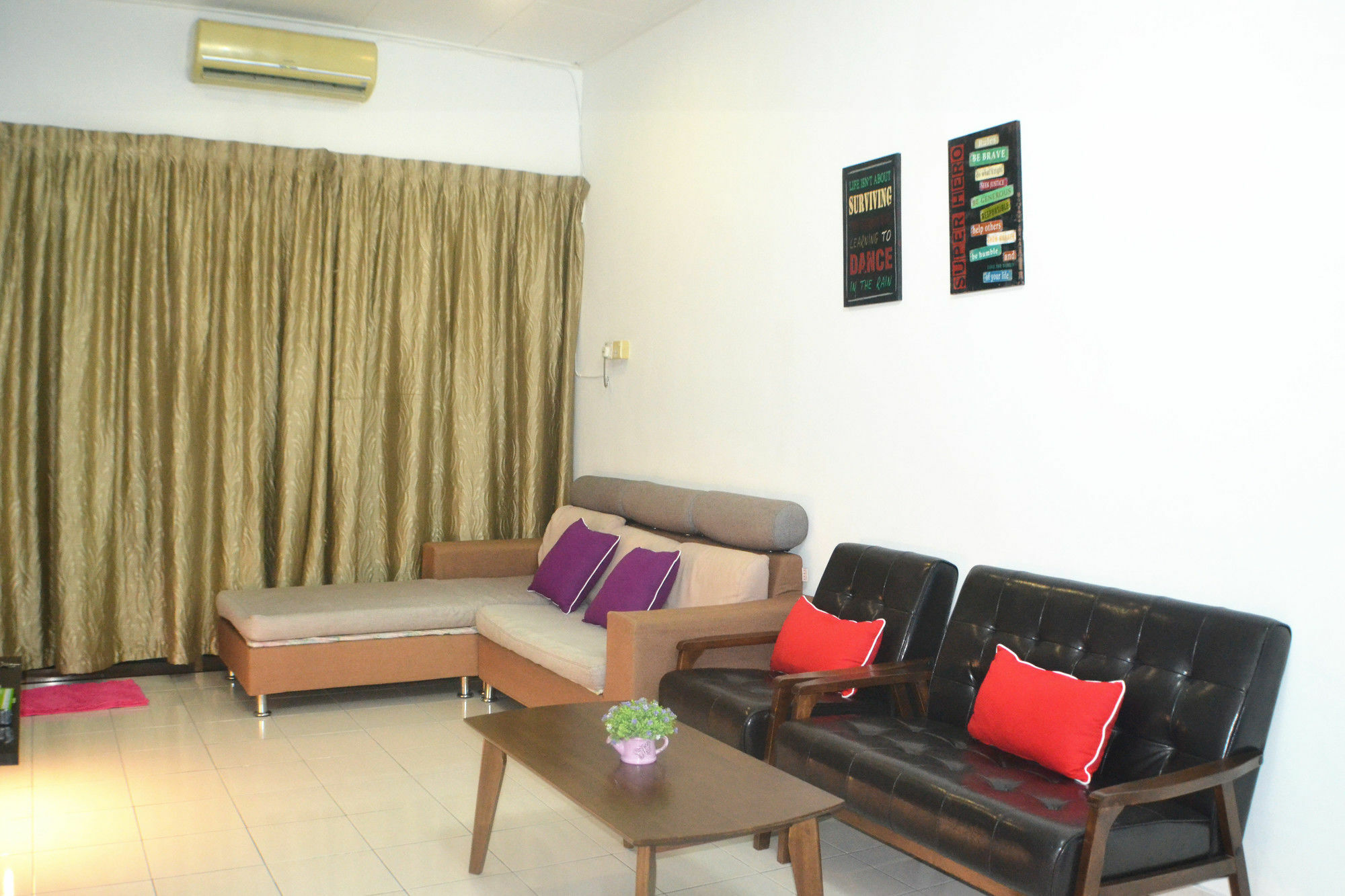 Sakura 1 Homestay Kampar Landed Exteriör bild
